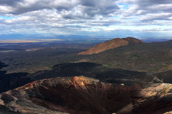 Vulkan Surfen Cerro Negro Krater