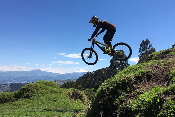 mountain biking ecuador Pichincha